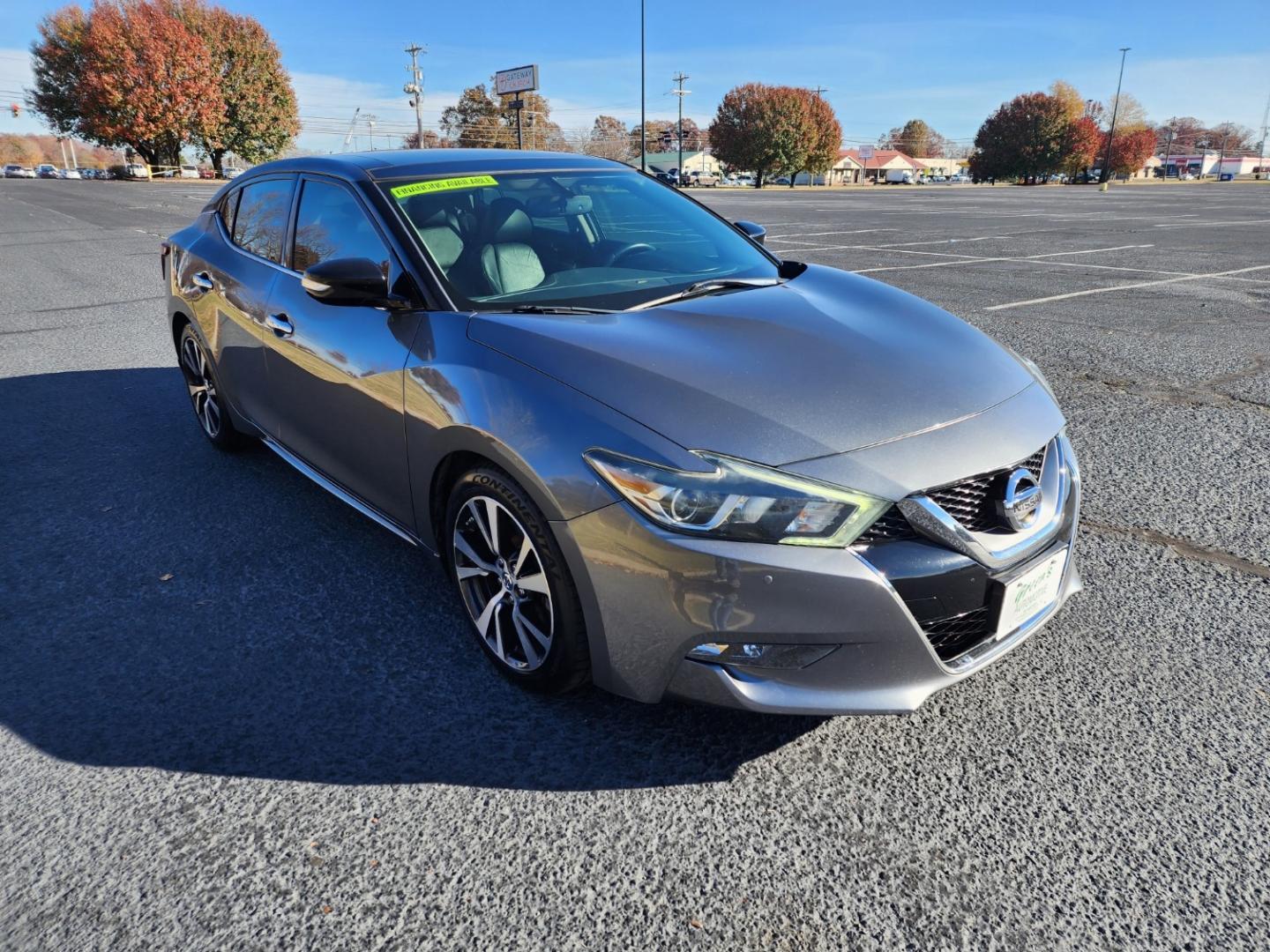 2016 Gray /Black Nissan Maxima 3.5 SL (1N4AA6APXGC) with an 3.5L V6 DOHC 24V engine, Continuously Variable Transmission transmission, located at 1221 Madison St., Shelbyville, TN, 37160, (931) 680-9439, 0.000000, 0.000000 - Photo#1